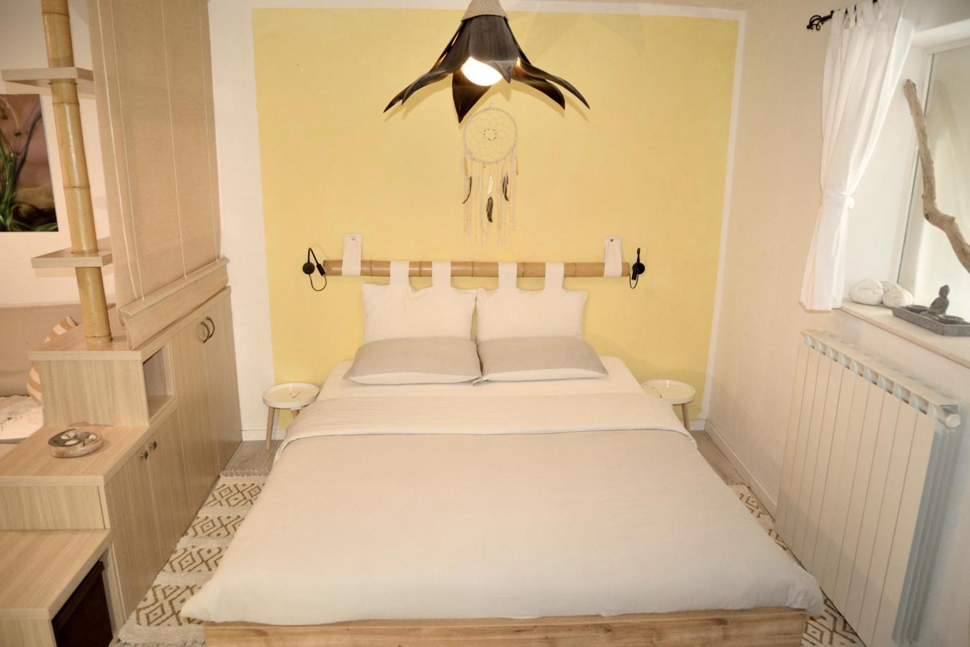 Medizen Apartment Izola Buitenkant foto